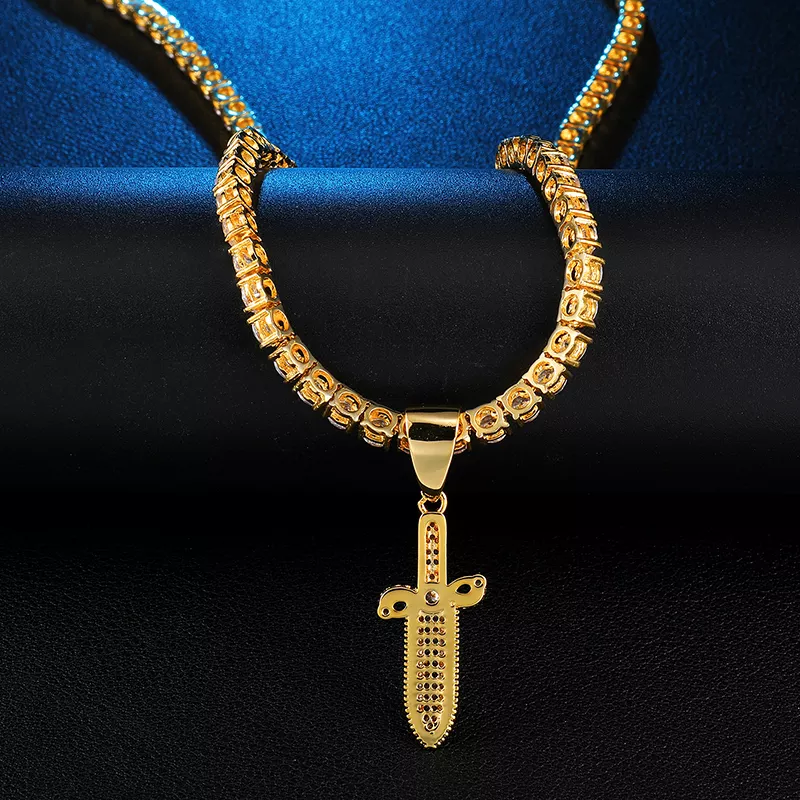 Iced out Dolch Anhänger - 18k Gold – Bild 5